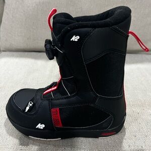 Like new boys K2 snowboarding boots! Worn 4 times!!Paid over $100!!